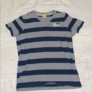 Hollister tee shirt